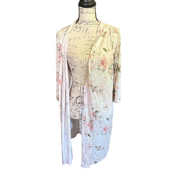 Posh Peanut Light Pink Rose Flower Bamboo Robe Medium NO BELT - Picture 2 of 5